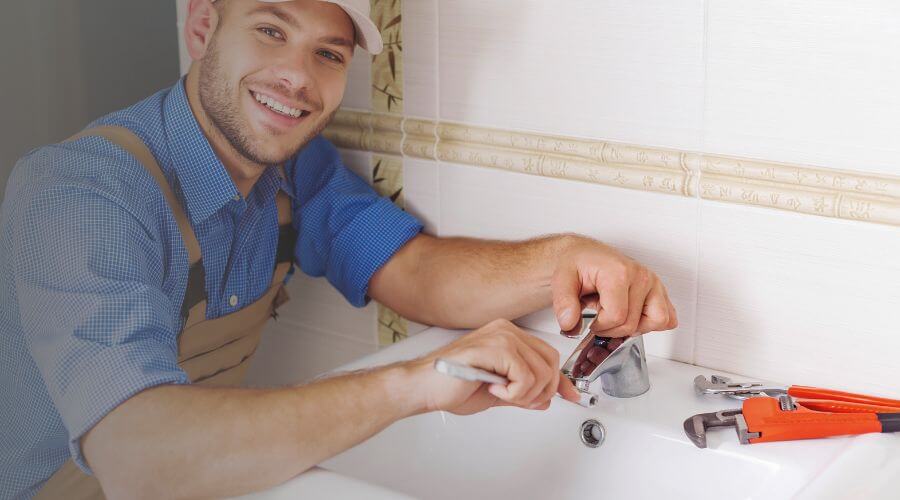 Professional clogged drains services in Cuero, TX